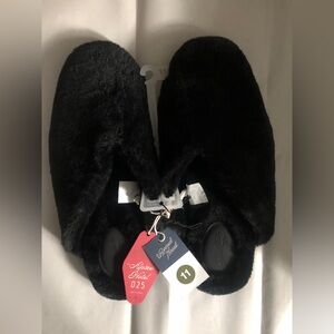 Women's Mule Slippers size 11 Black